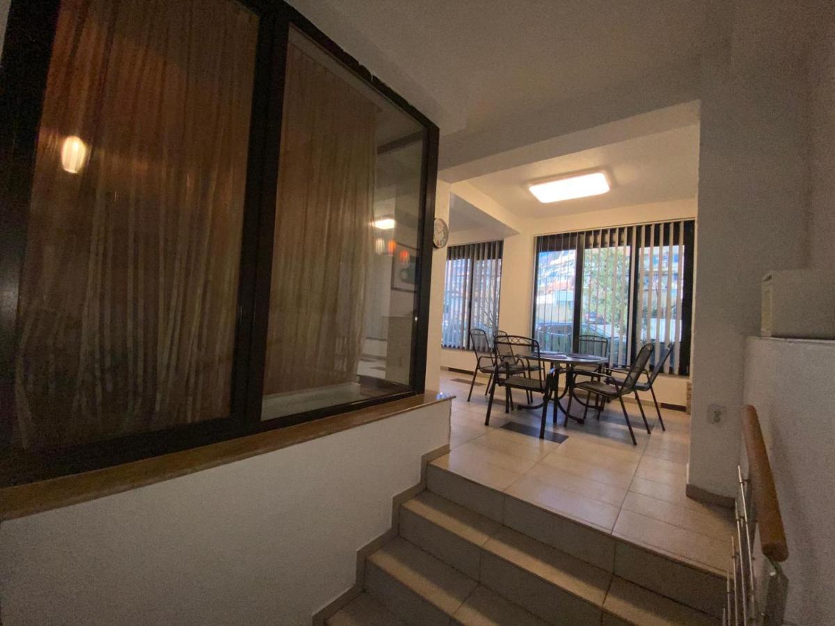 Rotterdam Suite Constanţa Exteriör bild